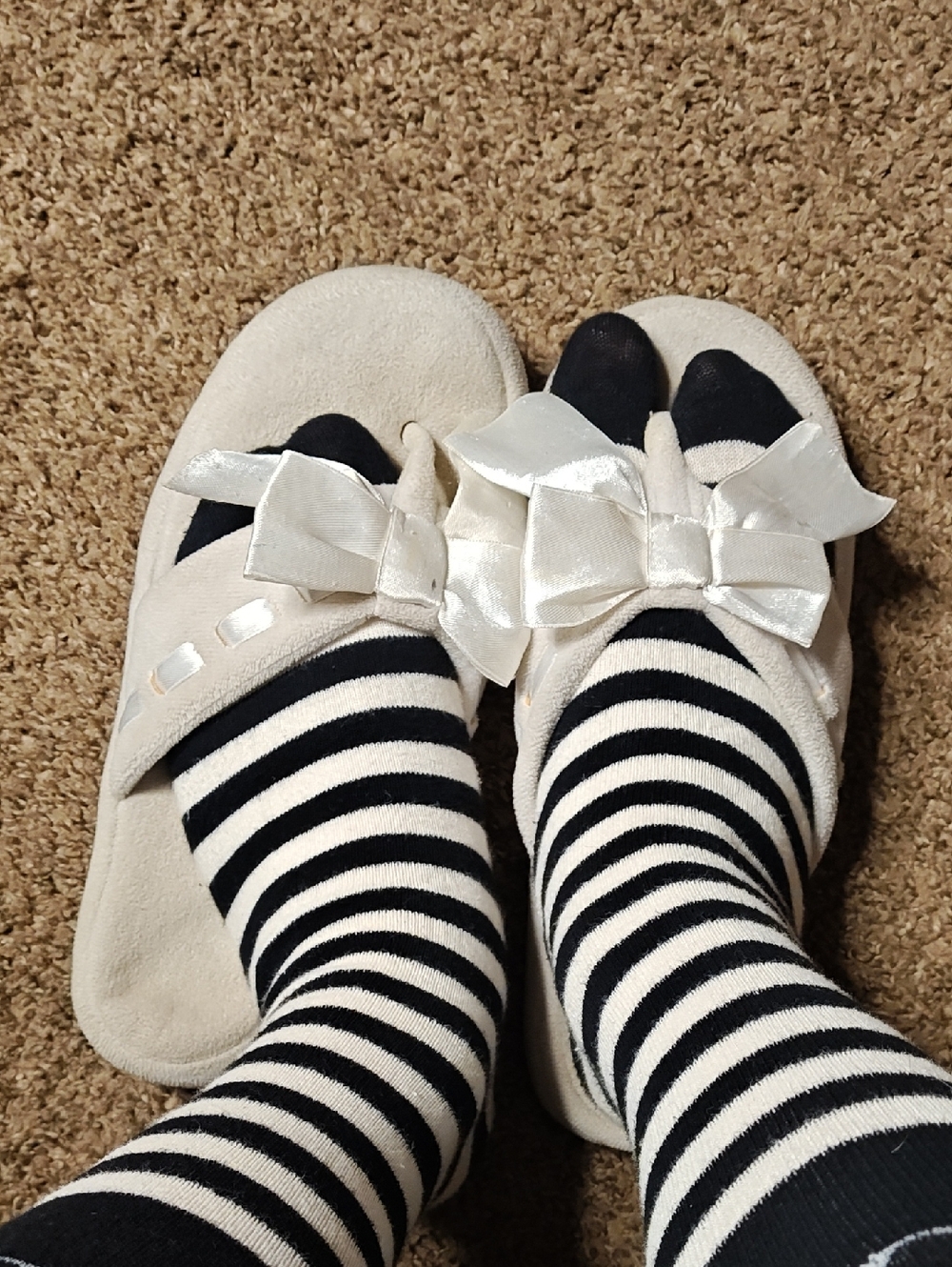 Cream Bow Slide Slippers for Women WORN!